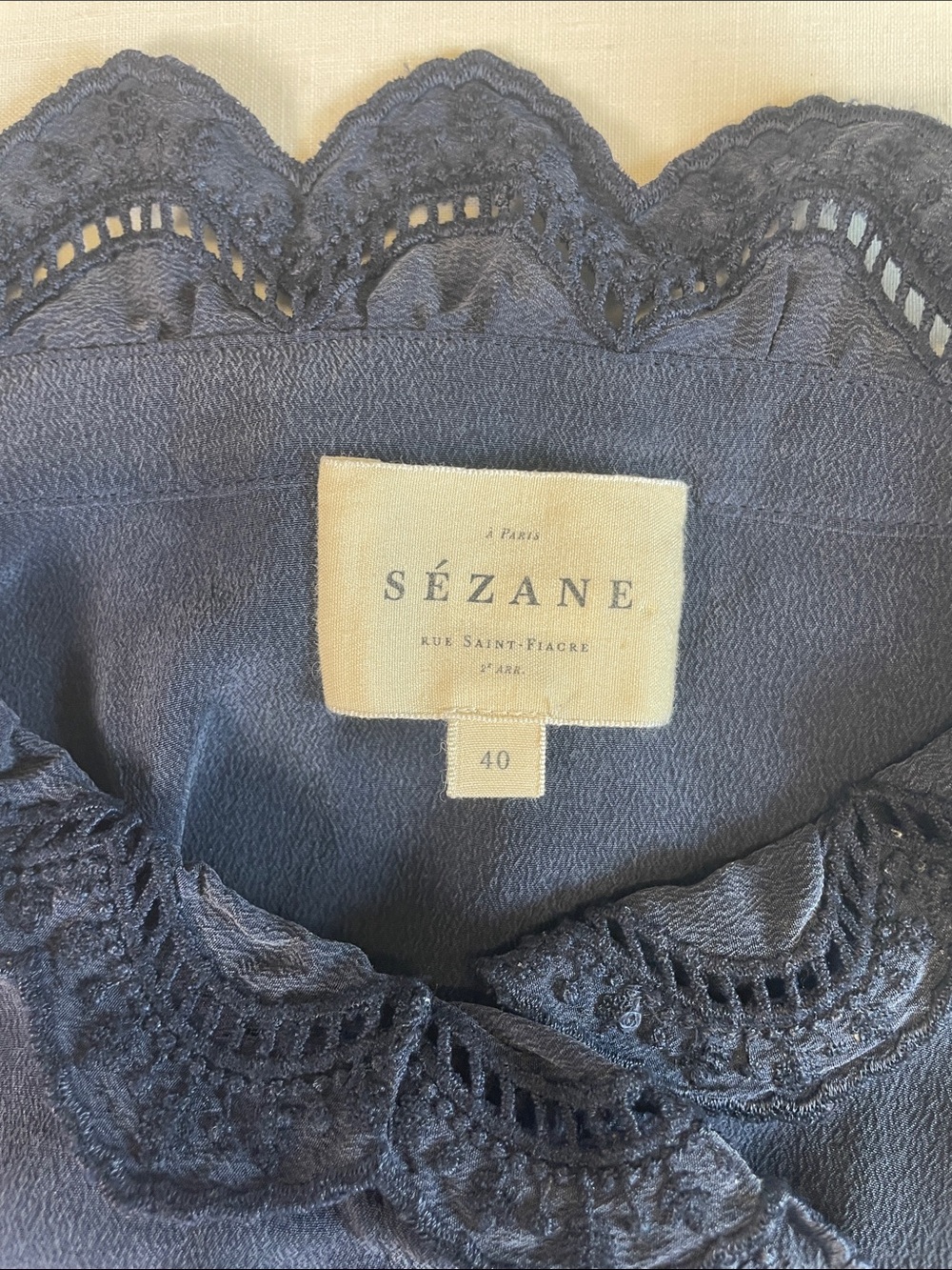 Sézane Chlo Silk 40 luxury lace ruffle covered buttons L/S EUC
